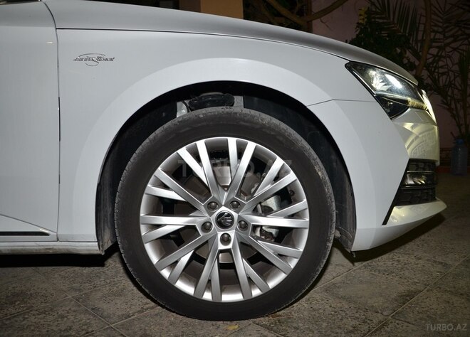 Skoda Superb 2023, 34,000 km - 2.0 l - Bakı