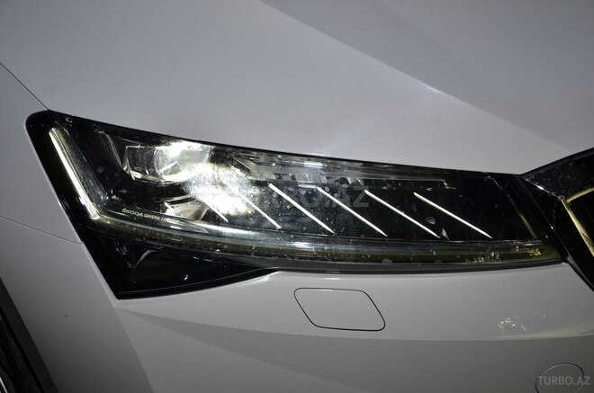 Skoda Superb 2023, 34,000 km - 2.0 l - Bakı