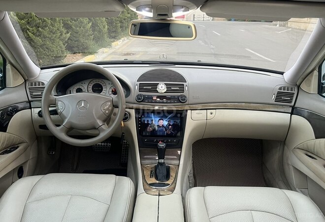 Mercedes E 320 2002, 293,000 km - 3.2 l - Bakı