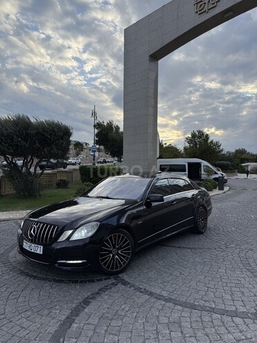 Mercedes E 220 2010, 301,000 km - 2.1 l - Bakı