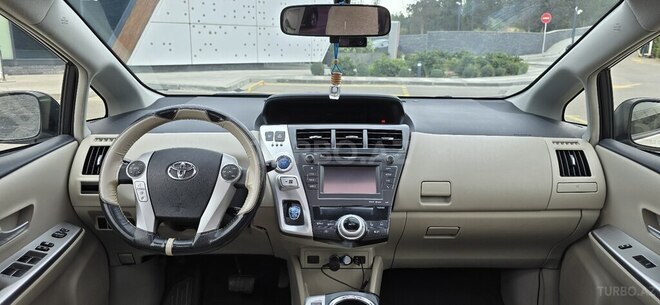 Toyota Prius V 2014, 367,313 km - 1.8 l - Bakı