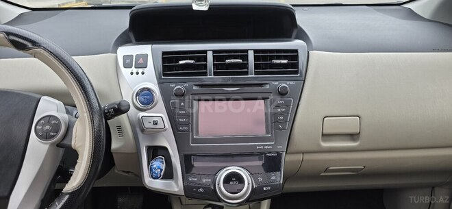 Toyota Prius V 2014, 367,313 km - 1.8 l - Bakı