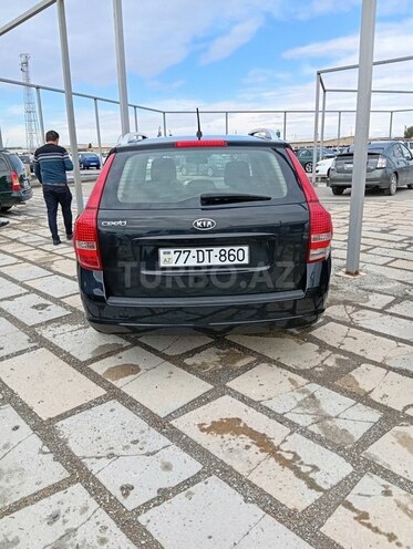 Kia  2010, 262,590 km - 1.4 l - Sumqayıt