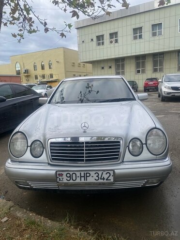 Mercedes E 230 1996, 427,000 km - 2.3 l - Sumqayıt