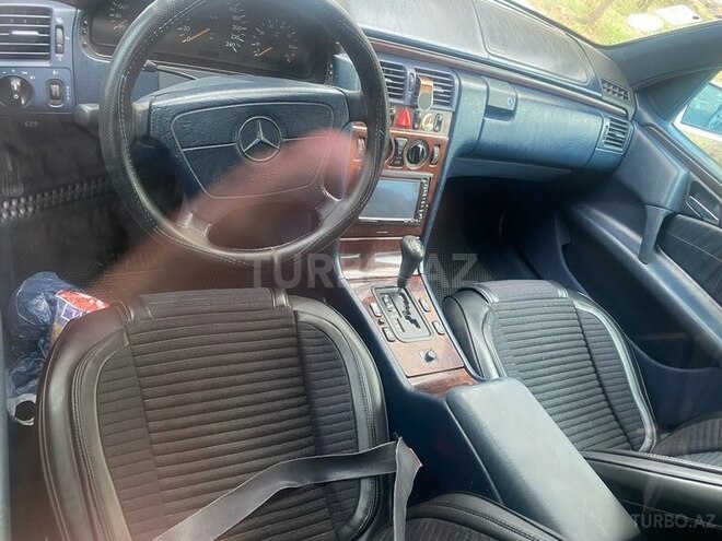 Mercedes E 230 1996, 427,000 km - 2.3 l - Sumqayıt