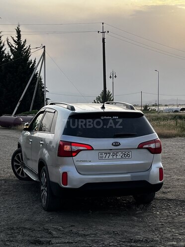 Kia Sorento 2013, 222,000 km - 2.0 l - Masallı
