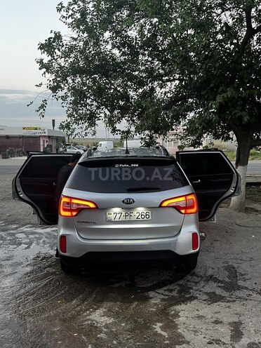 Kia Sorento 2013, 222,000 km - 2.0 l - Masallı