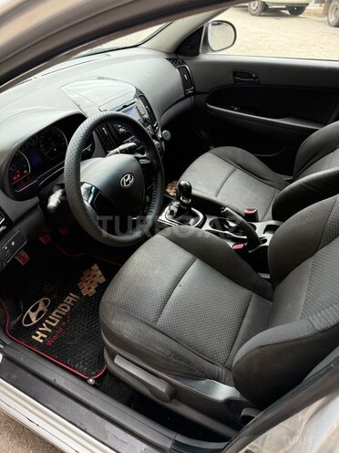 Hyundai i30 2010, 279,640 km - 1.4 l - Bakı