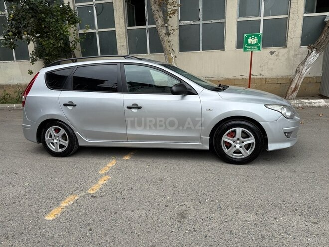 Hyundai i30 2010, 279,640 km - 1.4 l - Bakı