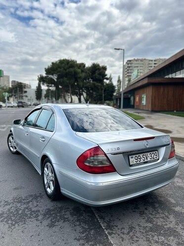 Mercedes E 220 2006, 339,000 km - 2.2 l - Bakı