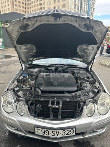 Mercedes E 220 2006, 339,000 km - 2.2 l - Bakı