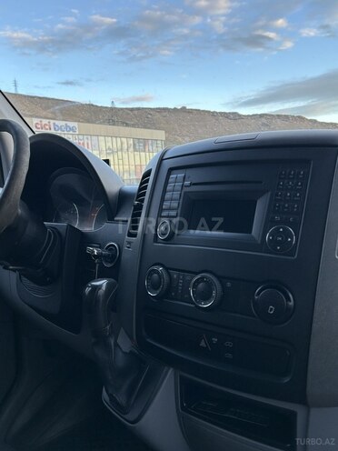 Mercedes Sprinter 519 2011, 299,500 km - 3.0 l - Bakı