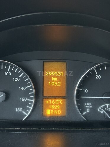 Mercedes Sprinter 519 2011, 299,500 km - 3.0 l - Bakı