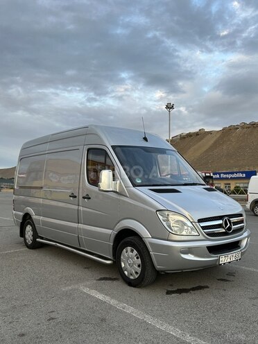 Mercedes Sprinter 519 2011, 299,500 km - 3.0 l - Bakı