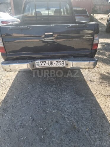 Mitsubishi L200 2005, 100,000 km - 2.5 l - Bakı