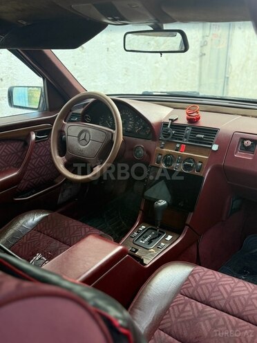 Mercedes C 200 1994, 246,845 km - 2.0 l - Bakı