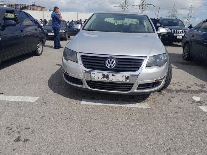 Volkswagen Passat 2006, 303,000 km - 2.0 l - Bakı
