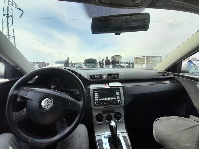 Volkswagen Passat 2006, 303,000 km - 2.0 l - Bakı