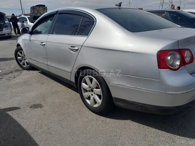 Volkswagen Passat 2006, 303,000 km - 2.0 l - Bakı
