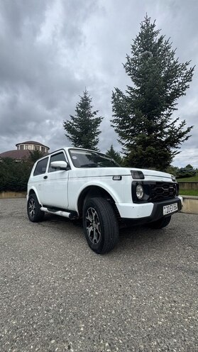 LADA (VAZ) Niva 2014, 160,000 km - 1.7 l - Qusar