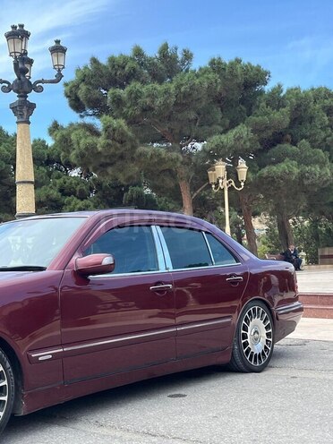 Mercedes E 240 1999, 488,585 km - 2.4 l - Bakı