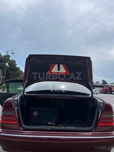 Mercedes E 240 1999, 488,585 km - 2.4 l - Bakı