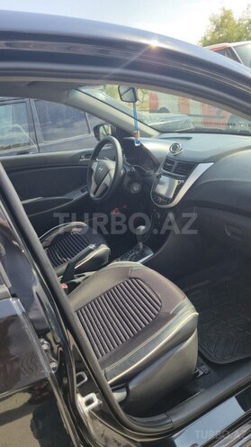 Hyundai Accent 2015, 176,000 km - 1.4 l - Bakı