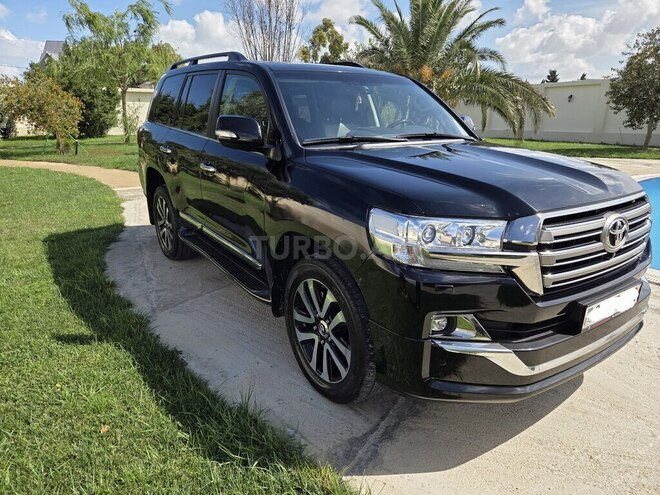 Toyota Land Cruiser 2017, 103,320 km - 4.6 l - Bakı