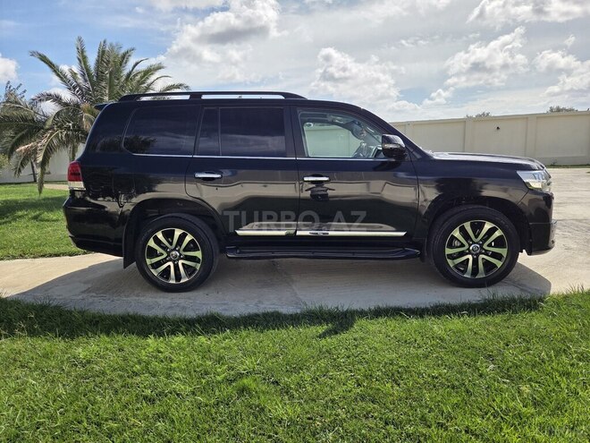 Toyota Land Cruiser 2017, 103,320 km - 4.6 l - Bakı