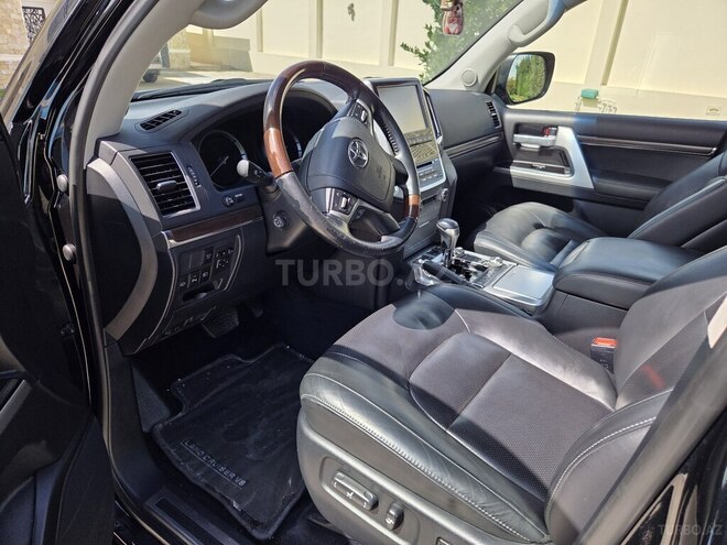 Toyota Land Cruiser 2017, 103,320 km - 4.6 l - Bakı