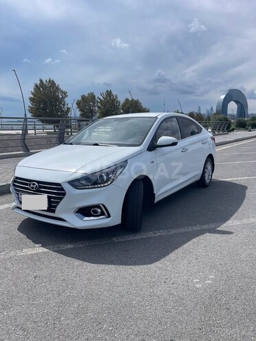 Hyundai Accent 2018, 129,353 km - 1.6 l - Bakı