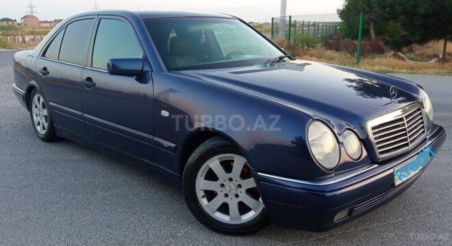 Mercedes E 230 1997, 399,000 km - 2.3 l - Bakı