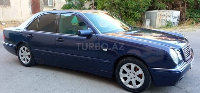 Mercedes E 230 1997, 399,000 km - 2.3 l - Bakı
