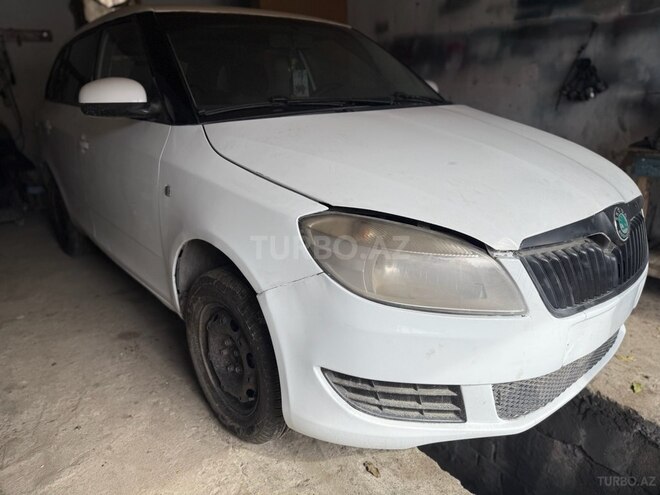 Skoda Fabia 2013, 250,000 km - 1.2 l - Bakı