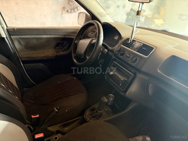 Skoda Fabia 2013, 250,000 km - 1.2 l - Bakı