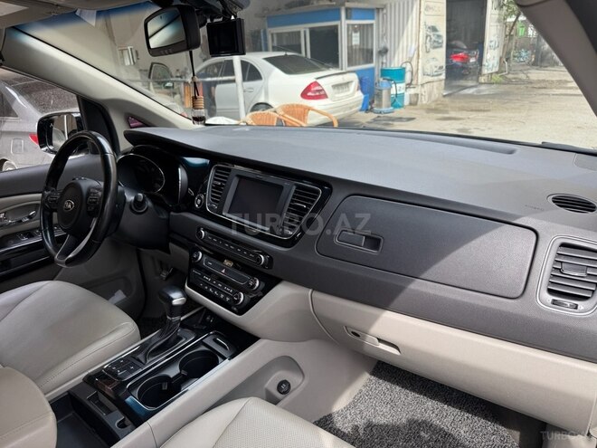 Kia Carnival 2017, 235,000 km - 2.2 l - Bakı