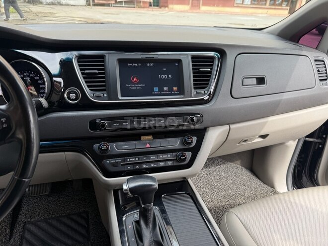 Kia Carnival 2017, 235,000 km - 2.2 l - Bakı