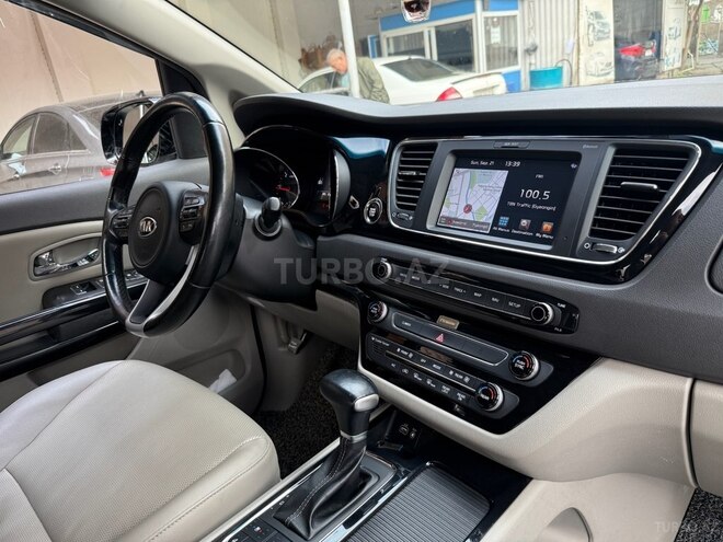 Kia Carnival 2017, 235,000 km - 2.2 l - Bakı