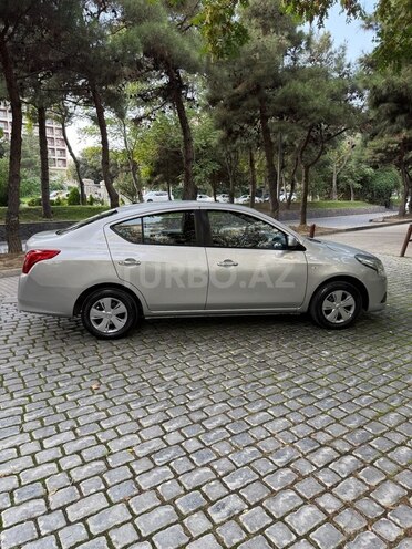 Nissan Sunny 2018, 190,000 km - 1.5 l - Bakı