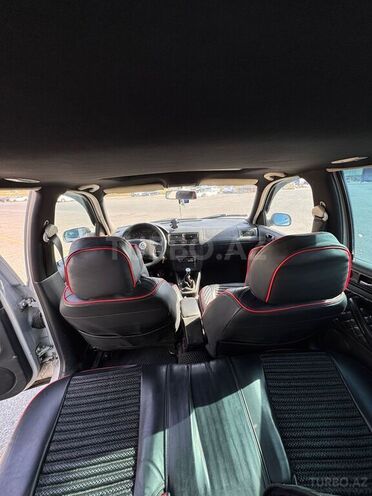 Volkswagen Golf 2000, 250,000 km - 1.4 l - Bakı