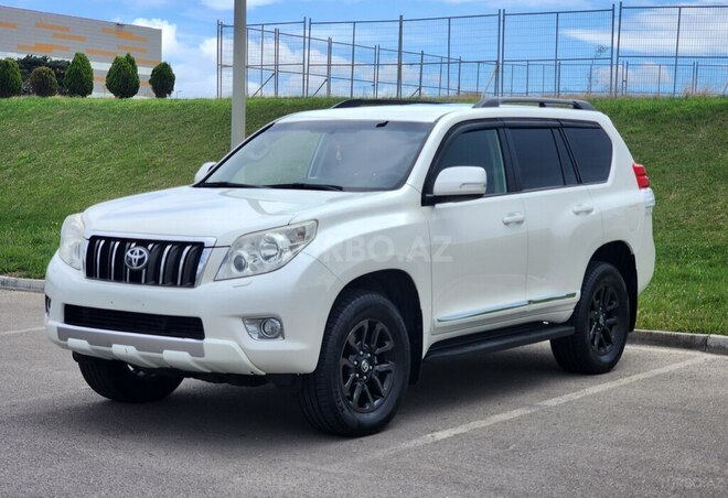 Toyota Land Cruiser Prado 2012, 270,000 km - 3.0 л - Bakı