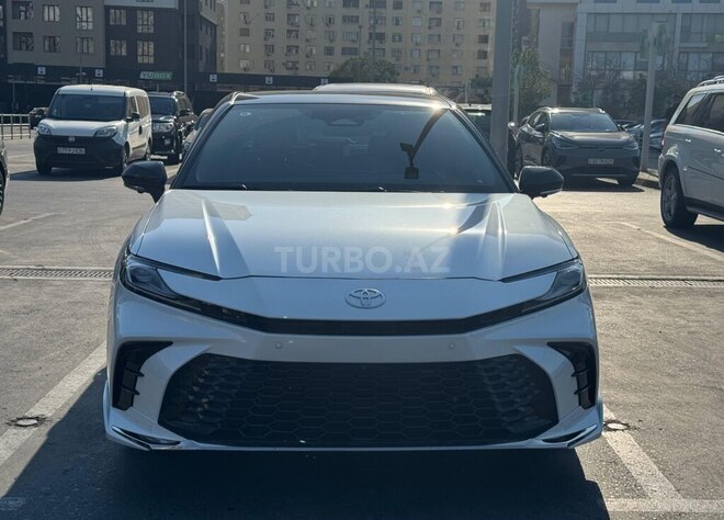 Toyota Camry 2024, 17,000 km - 2.0 l - Bakı