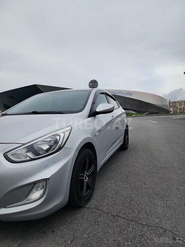 Hyundai Accent 2015, 136,900 km - 1.4 l - Bakı
