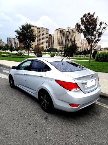 Hyundai Accent 2015, 136,900 km - 1.4 l - Bakı