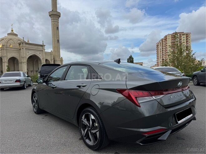 Hyundai Elantra 2023, 39,000 km - 2.0 l - Bakı