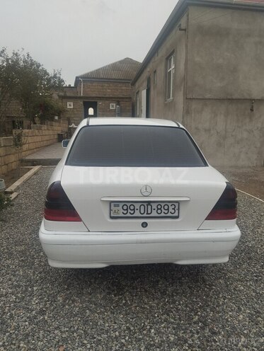 Mercedes C 200 1995, 228,000 km - 2.0 л - Bakı