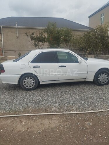 Mercedes C 200 1995, 228,000 km - 2.0 л - Bakı