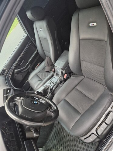 BMW 520 1998, 420,000 km - 2.0 l - Zaqatala