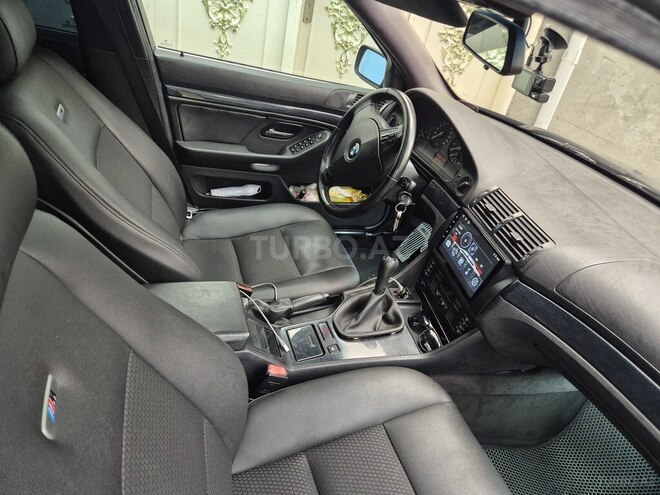 BMW 520 1998, 420,000 km - 2.0 l - Zaqatala