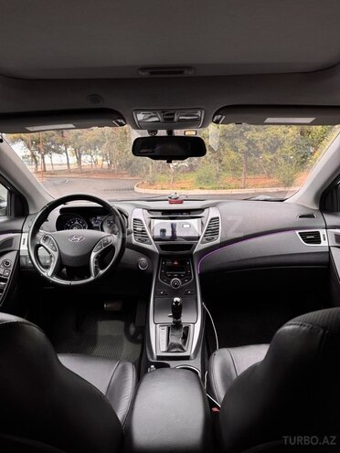 Hyundai Elantra 2015, 271,786 km - 1.8 l - Bakı